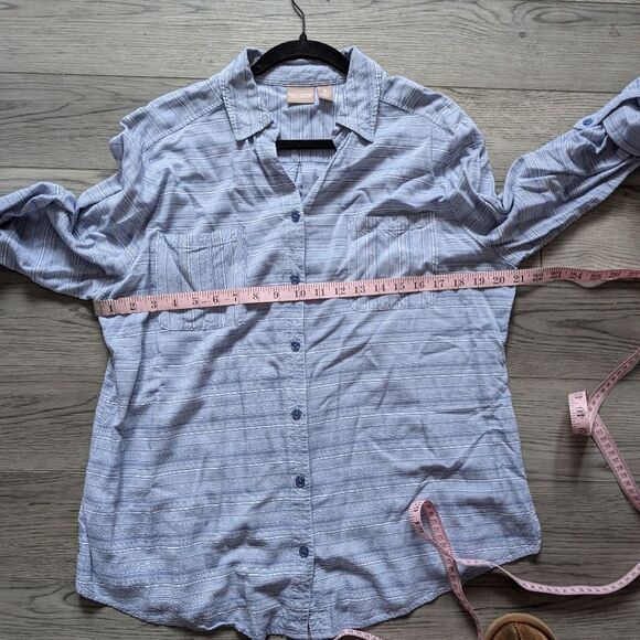 Chico's Blue Striped Button Down Roll Tab Sleeve Top Size XL - Picture 6 of 7